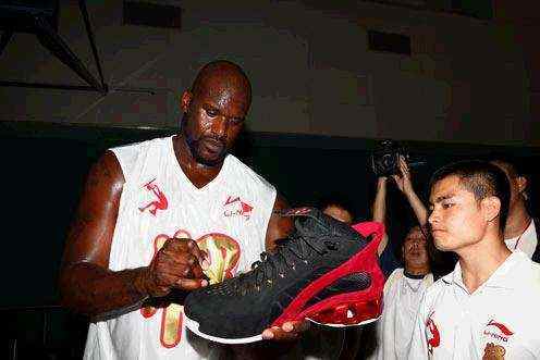 模拟经营卡牌冒险手游《冲呀！饼干人：王国》今日上线