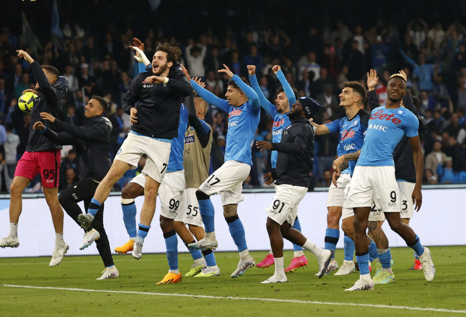 iG全员回归训练，Gala：我是自愿上班的