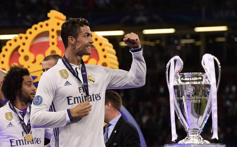 荣耀加身！大连可为夺季军直通中乙，教练球员揽获多个奖项