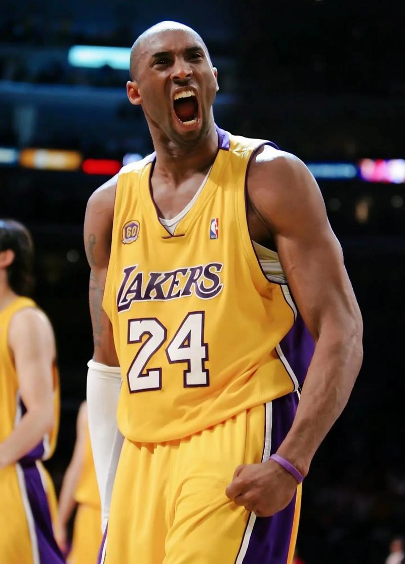 交易遇冷！太阳放弃库明加，勇士兜售计划遇阻，交易谈判被迫延至截止日